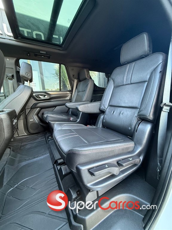 2022 Chevrolet Tahoe RST — foto 9 / 12