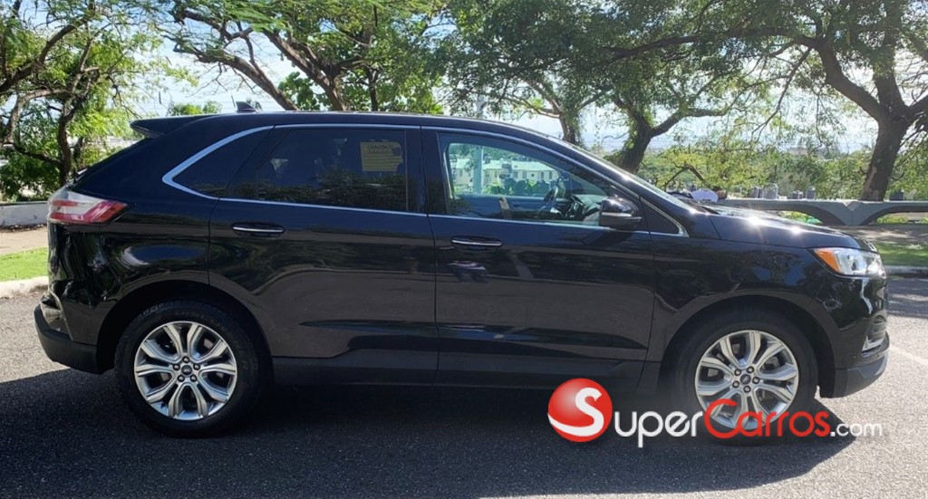 2021 Ford EDGE Titanium — foto 3 / 12
