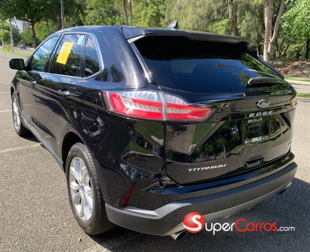 2021 Ford EDGE Titanium — foto 5 / 12