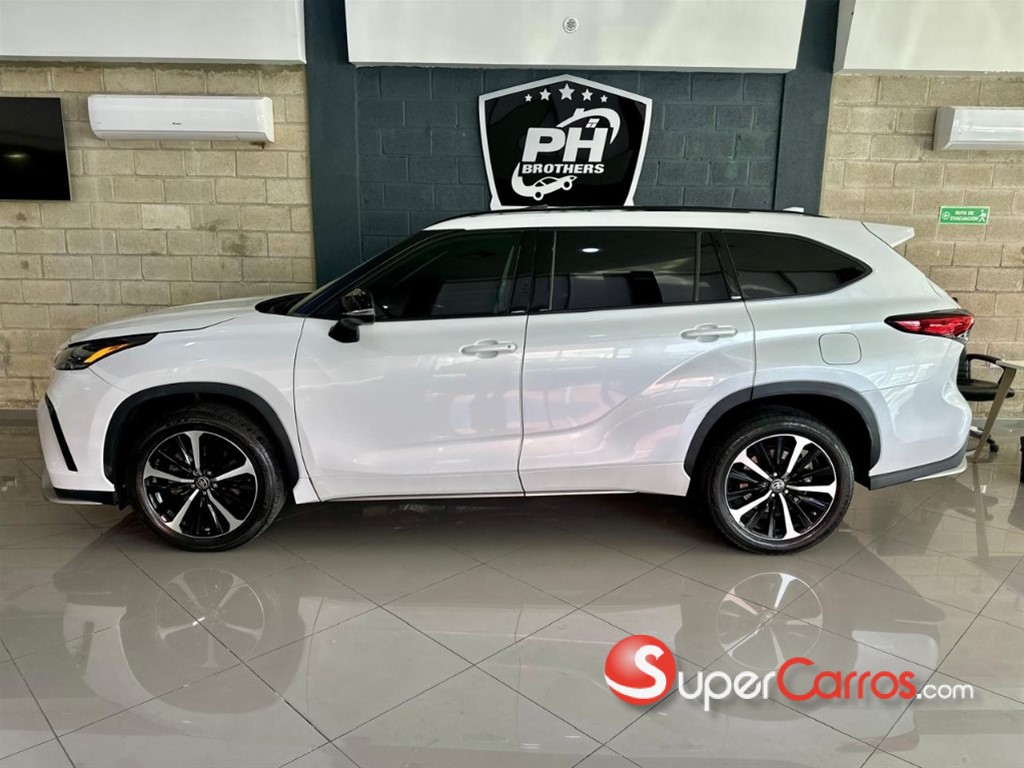 2022 Toyota Highlander XSE — foto 3 / 12