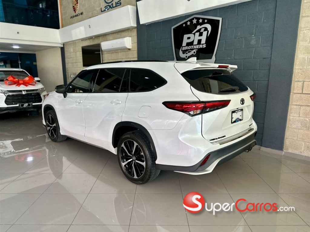 2022 Toyota Highlander XSE — foto 4 / 12