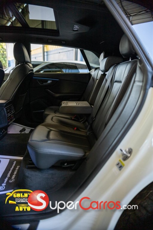 2021 Audi Q8 Sline Prestige — foto 8 / 12