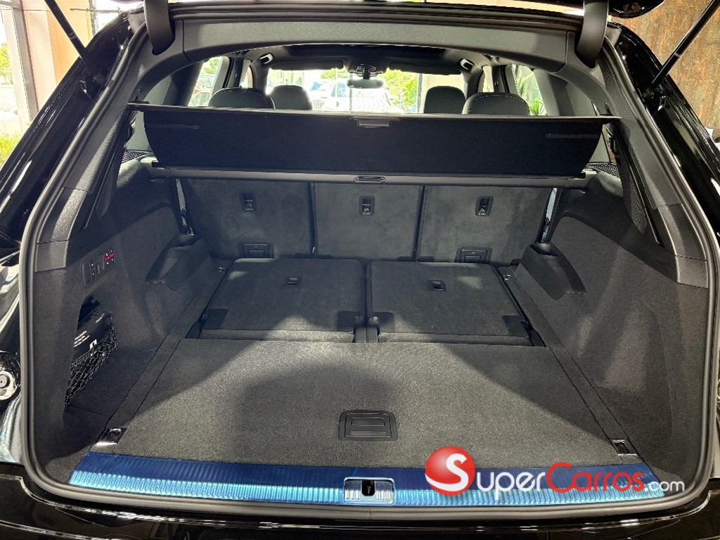 2025 Audi Q7 Prestige S-Line — foto 6 / 12