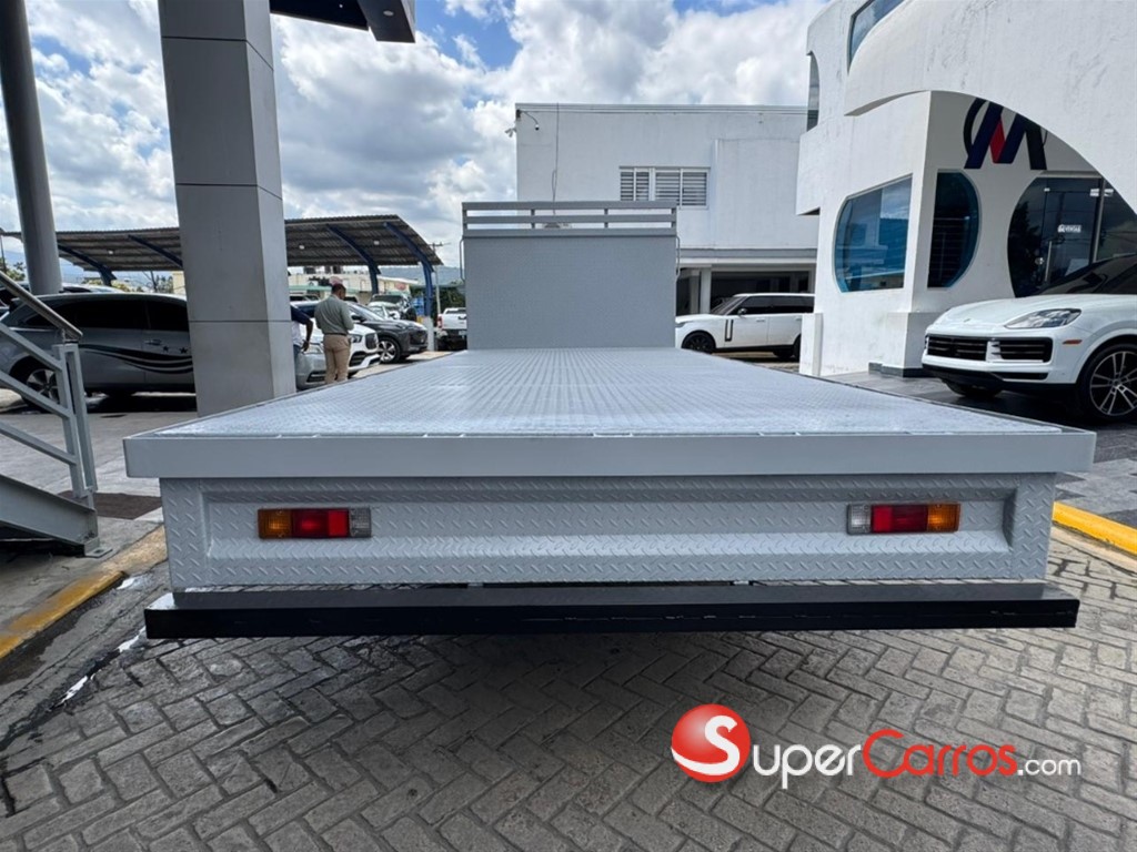 2025 Mitsubishi Motors Canter Fuso — foto 7 / 8