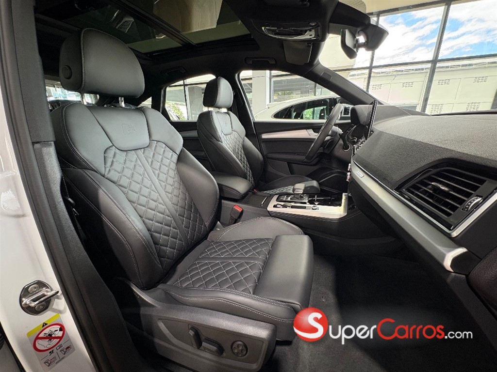 2025 Audi Q5 S-Line Sportback — foto 6 / 9
