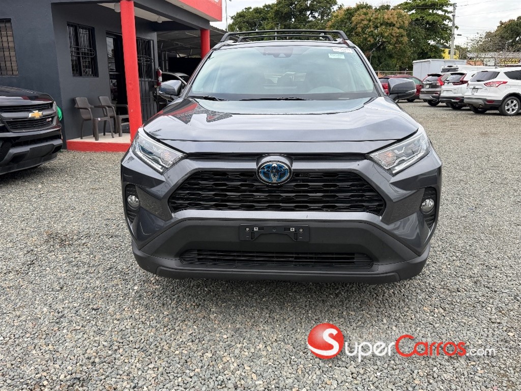 2021 Toyota RAV4 XLE Hybrid — foto 7 / 12