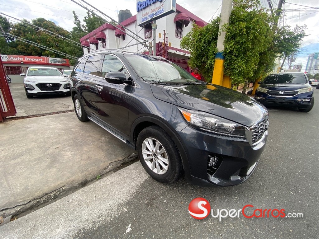 2020 Kia Sorento LX — foto 2 / 12