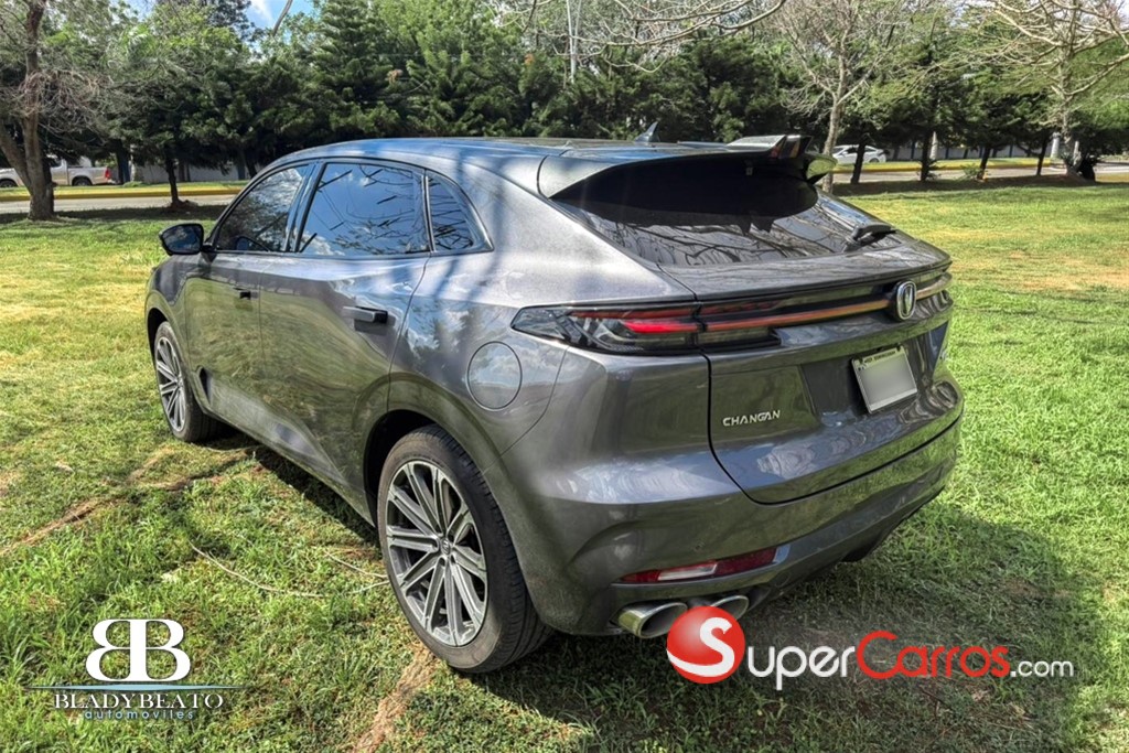 2023 Changan Uni-K — foto 7 / 12
