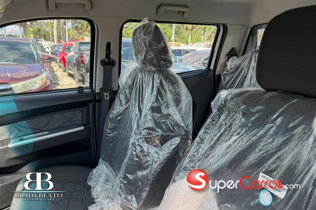 2026 TATA XENON DC 4X4 — foto 2 / 10