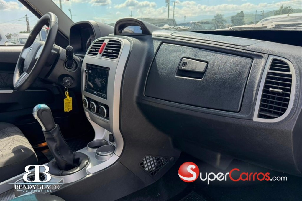 2026 TATA XENON DC 4X4 — foto 9 / 10