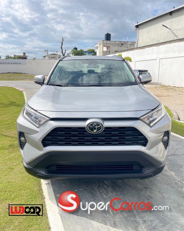 2021 Toyota RAV4 XLE — foto 5 / 9