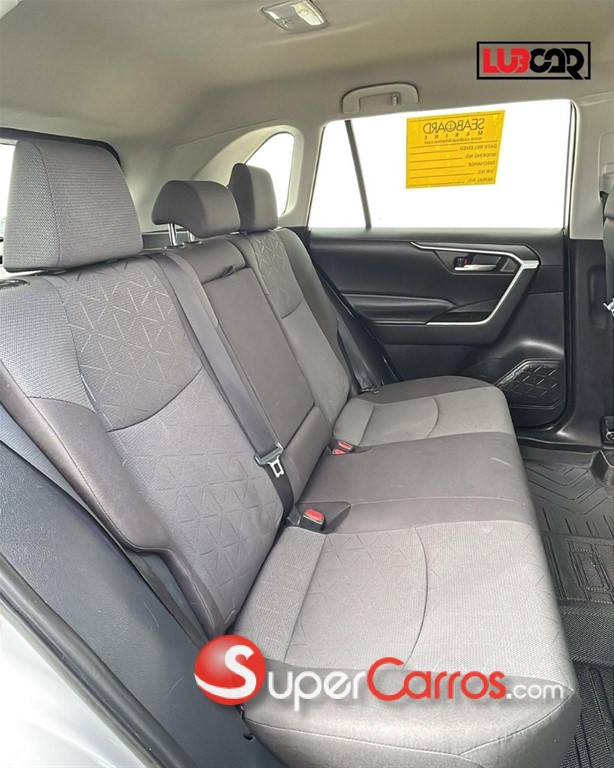 2021 Toyota RAV4 XLE — foto 7 / 9