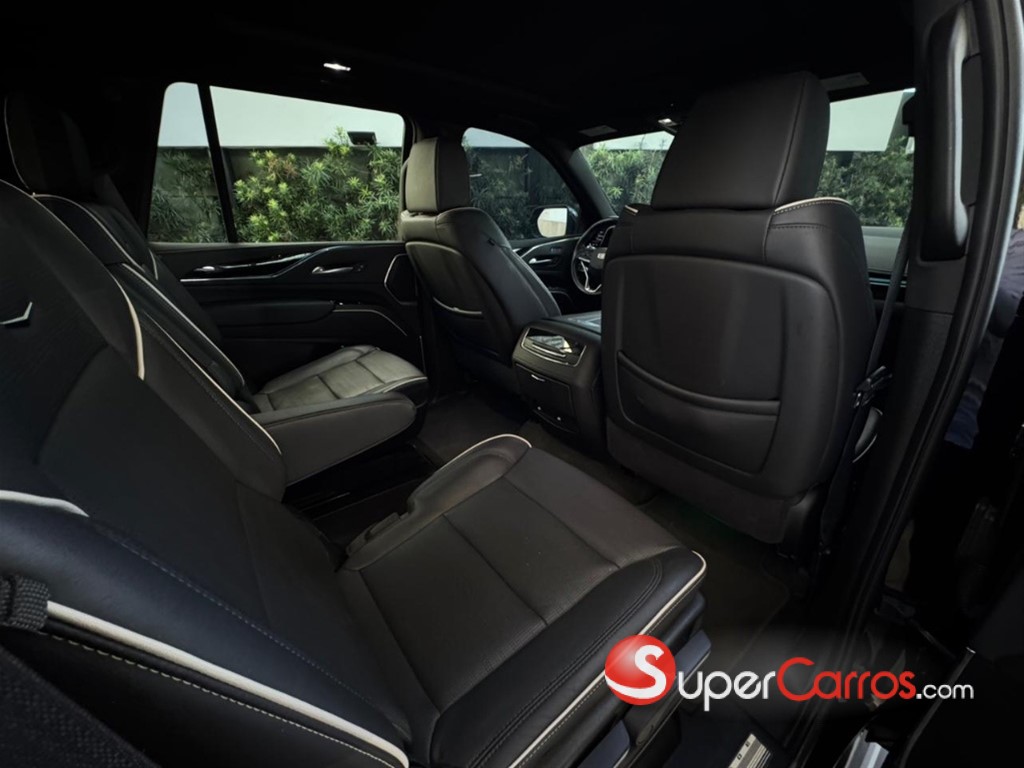 2023 Cadillac Escalade Premium — foto 5 / 10