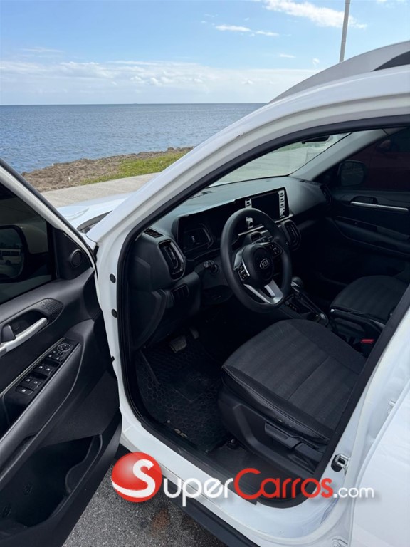 2022 Kia Sonet — foto 4 / 10