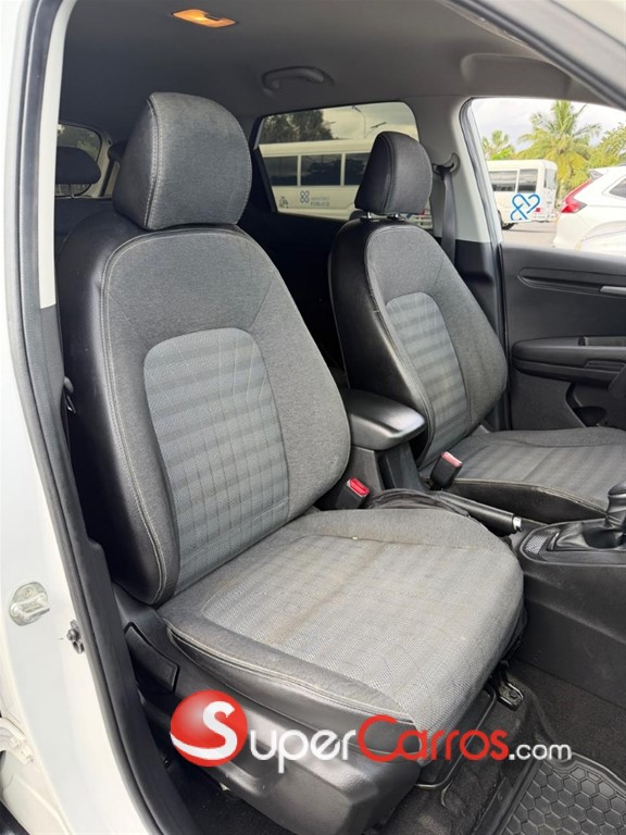 2022 Kia Sonet — foto 7 / 10