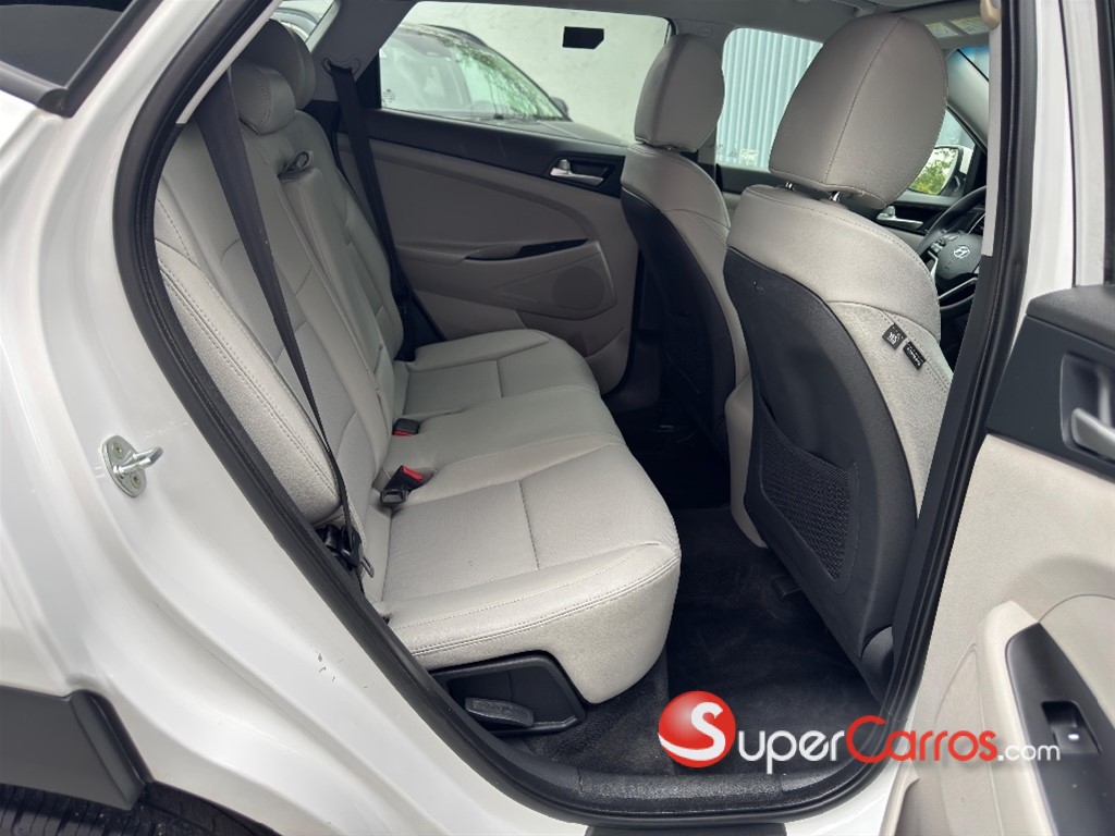 2021 Hyundai Tucson SE — foto 9 / 12