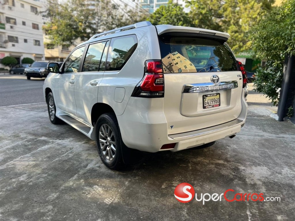 2018 Toyota Land Cruiser Prado VXL — foto 6 / 12