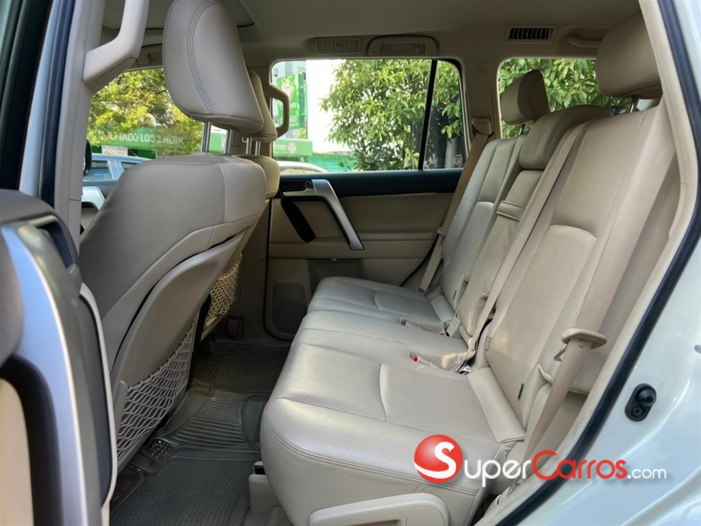 2018 Toyota Land Cruiser Prado VXL — foto 10 / 12