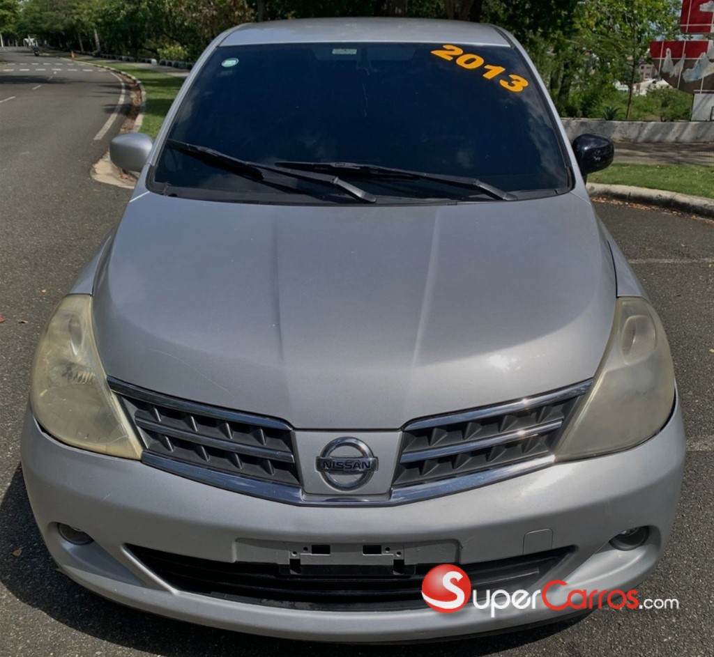 2013 Nissan TIIDA — foto 2 / 12
