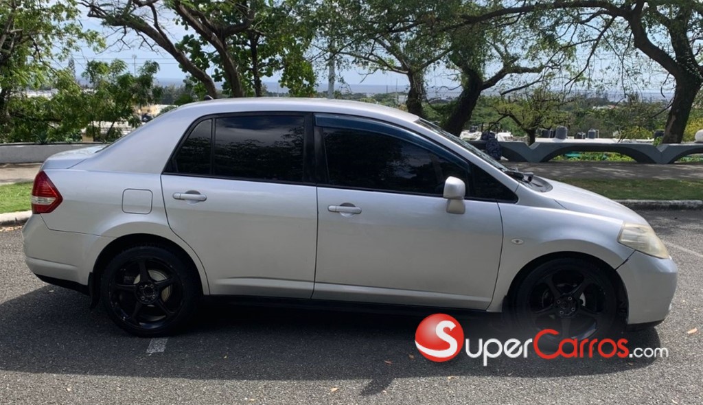 2013 Nissan TIIDA — foto 12 / 12