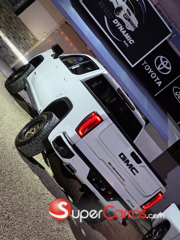 2022 GMC Sierra 1500 AT4 DURAMAX — foto 11 / 12
