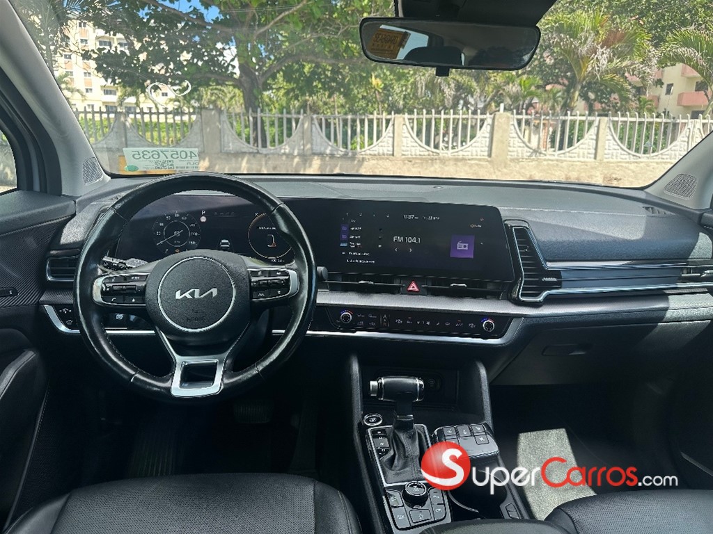 2020 Ford Escape Titanium — foto 2 / 9