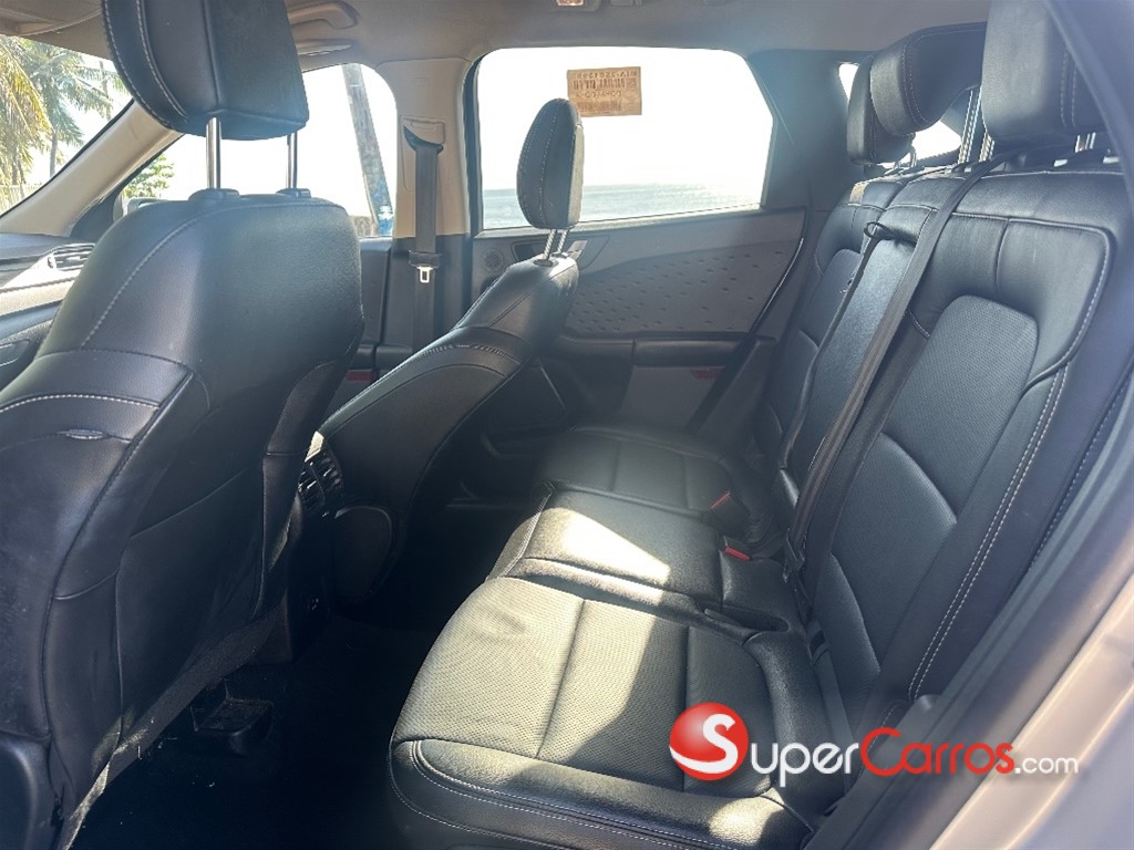 2020 Ford Escape Titanium — foto 6 / 9