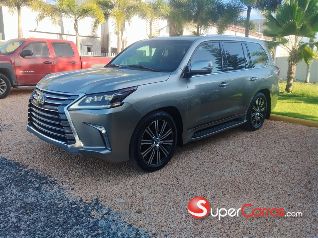 2019 Lexus GX 570 — foto 11 / 12