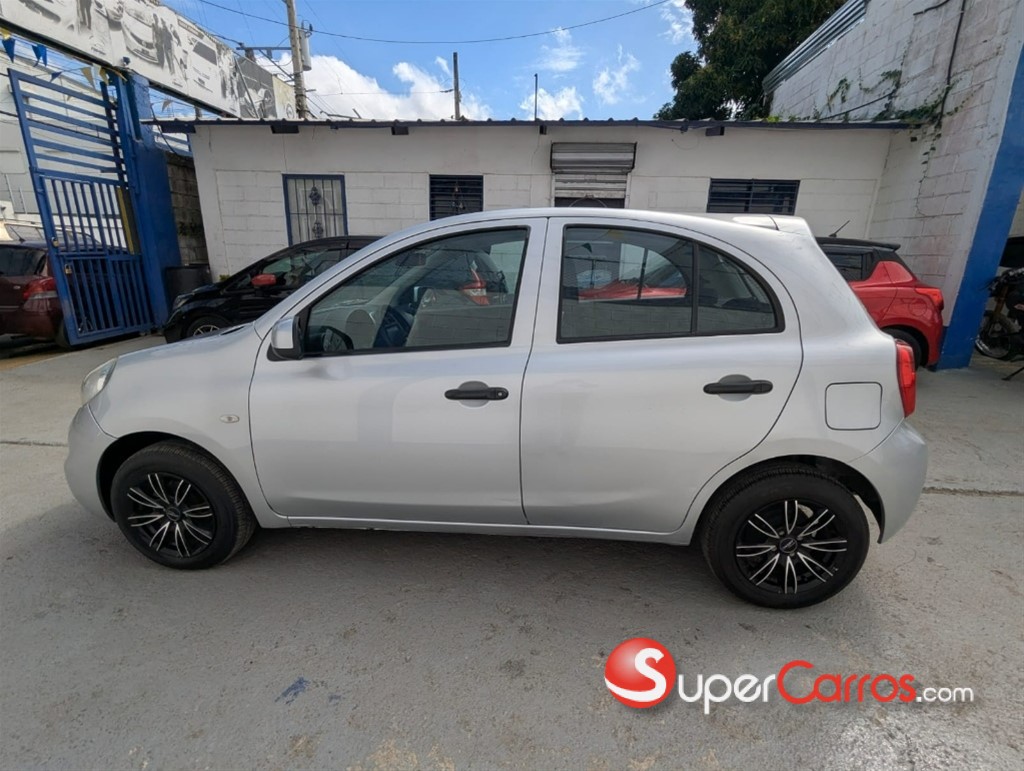 2020 Nissan March — foto 5 / 11