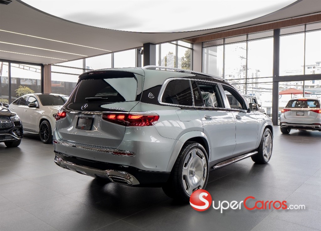 2026 Mercedes-Benz Clase GLS 600 Maybach — foto 10 / 12