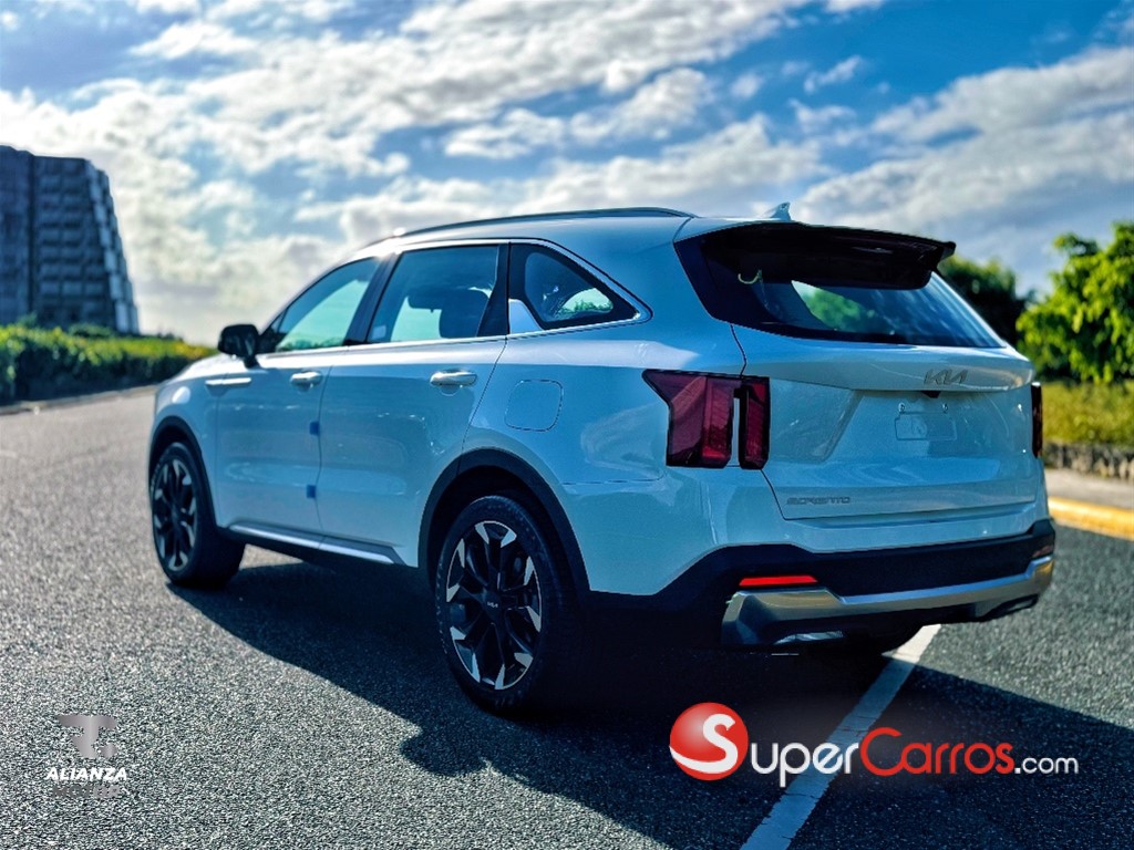 2026 Kia Sorento Luxury — foto 6 / 12