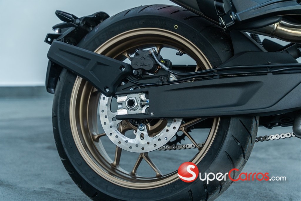 2026 CF Moto NK — foto 8 / 12