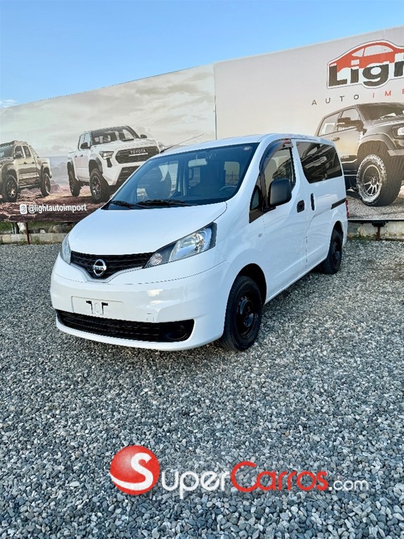 2020 Nissan NV 200 — foto 2 / 9