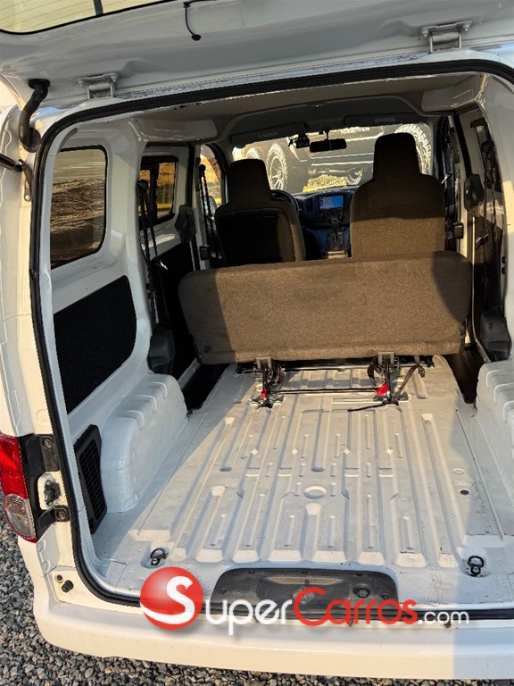 2020 Nissan NV 200 — foto 9 / 9