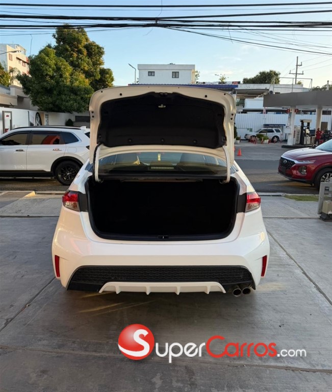 2020 Toyota Corolla SE — foto 3 / 10