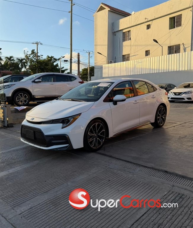 2020 Toyota Corolla SE — foto 9 / 10
