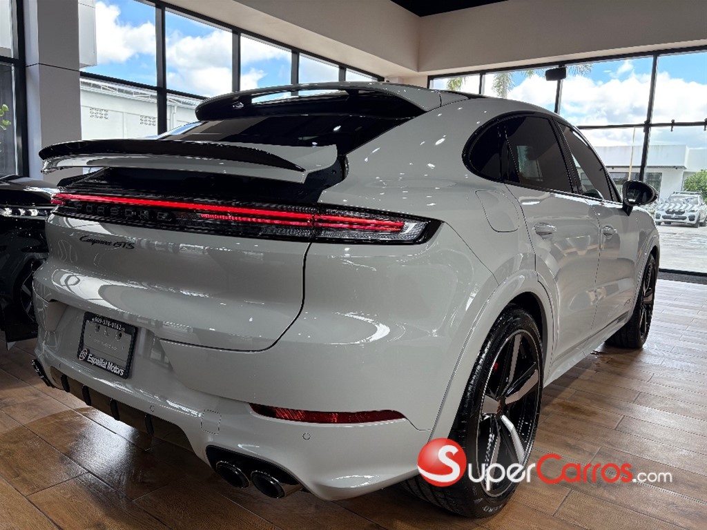 2026 Porsche Cayenne Coupe GTS — foto 3 / 11