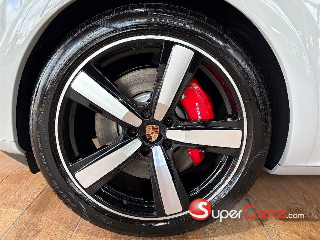 2026 Porsche Cayenne Coupe GTS — foto 5 / 11