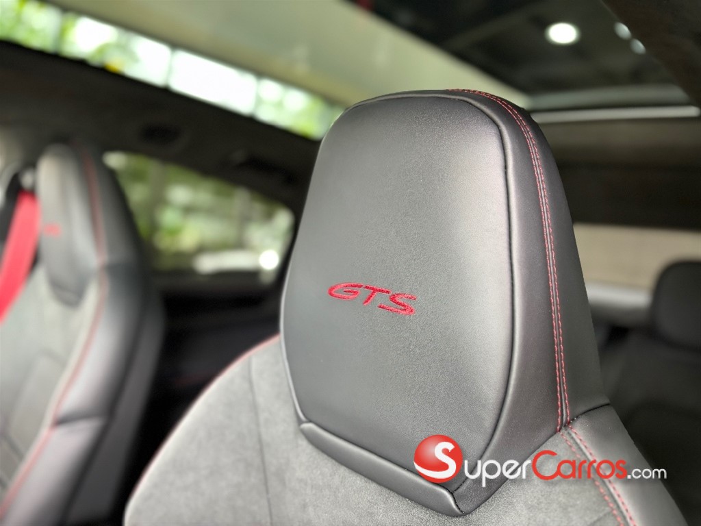 2026 Porsche Cayenne Coupe GTS — foto 7 / 11