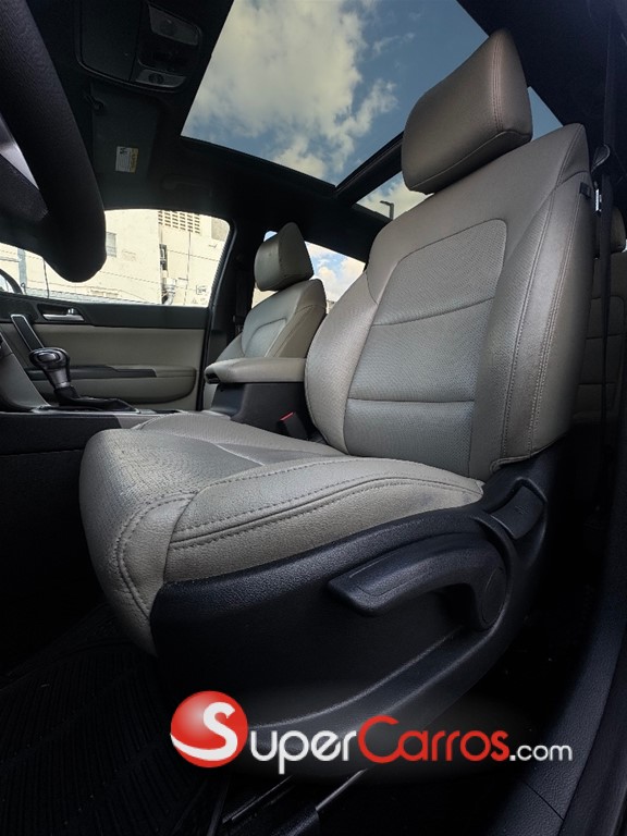 2020 Kia Sportage S — foto 7 / 10