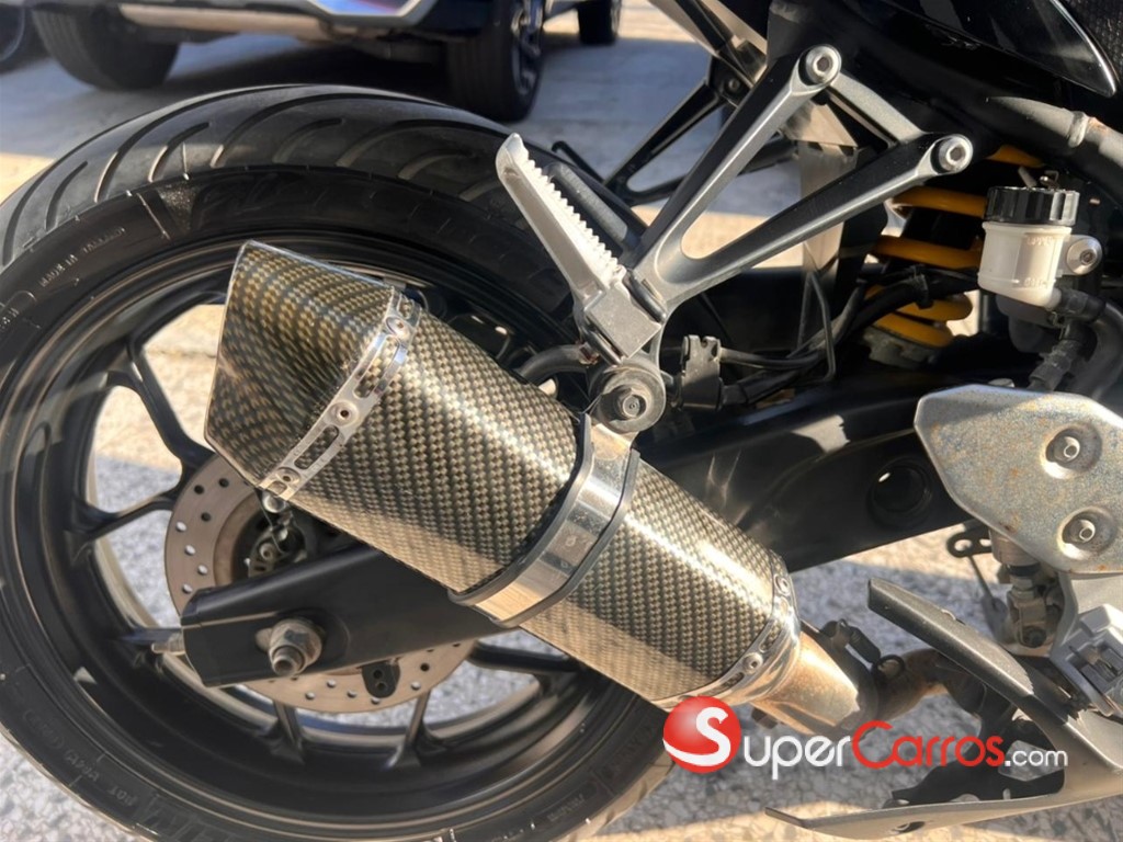 2017 YAMAHA R3 — foto 3 / 12
