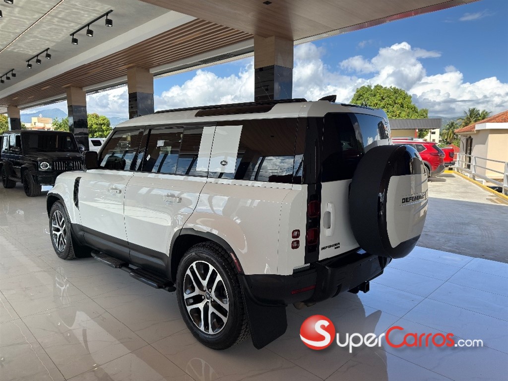 2022 Land Rover Defender 110 SE — foto 4 / 12