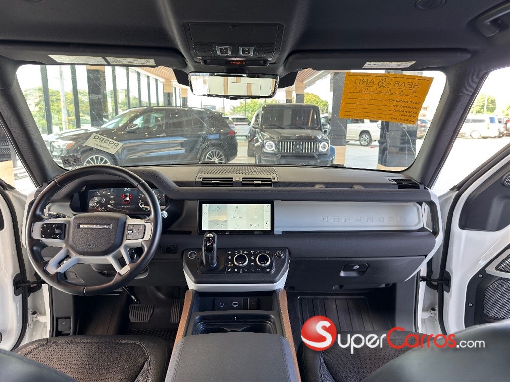 2022 Land Rover Defender 110 SE — foto 11 / 12