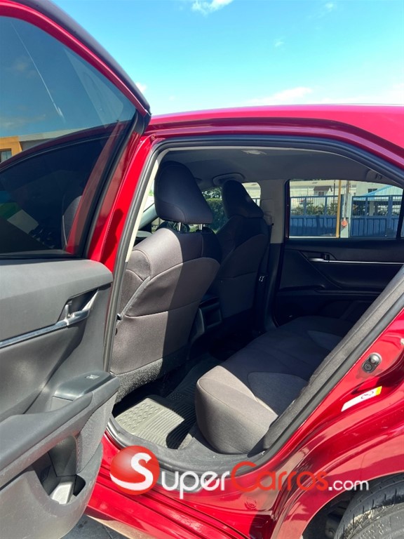 2019 Toyota Camry LE — foto 8 / 10