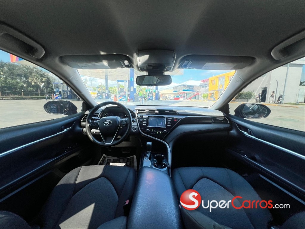 2019 Toyota Camry LE — foto 9 / 10