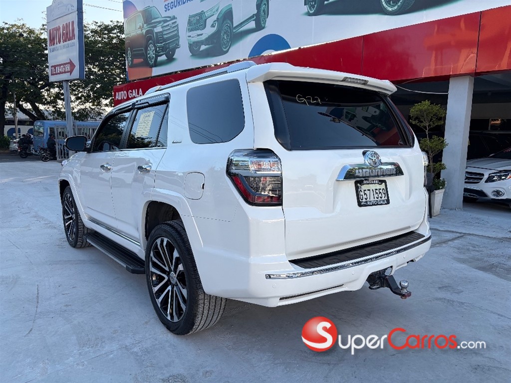 2016 Toyota 4 Runner Limited — foto 4 / 8