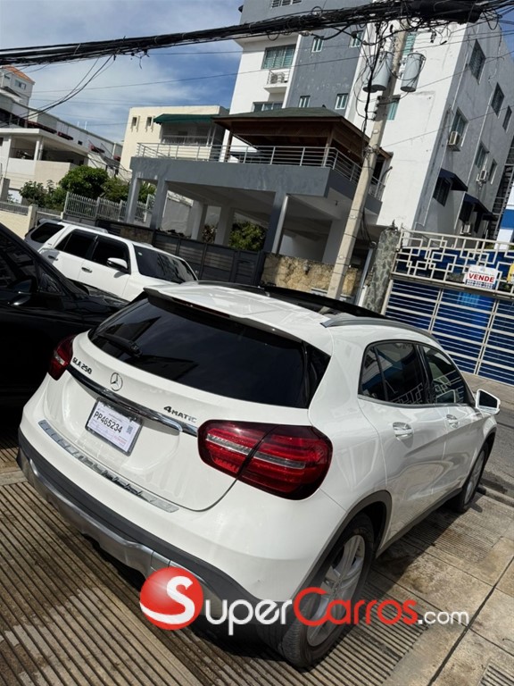 2020 Mercedes-Benz Clase GLA 250 4 Matic — foto 6 / 7