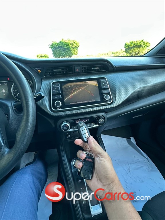 2020 Nissan Kicks SV — foto 11 / 12