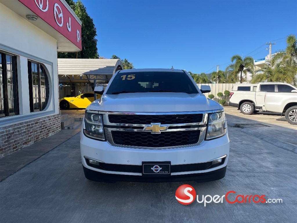 2015 Chevrolet Tahoe LT — foto 2 / 10