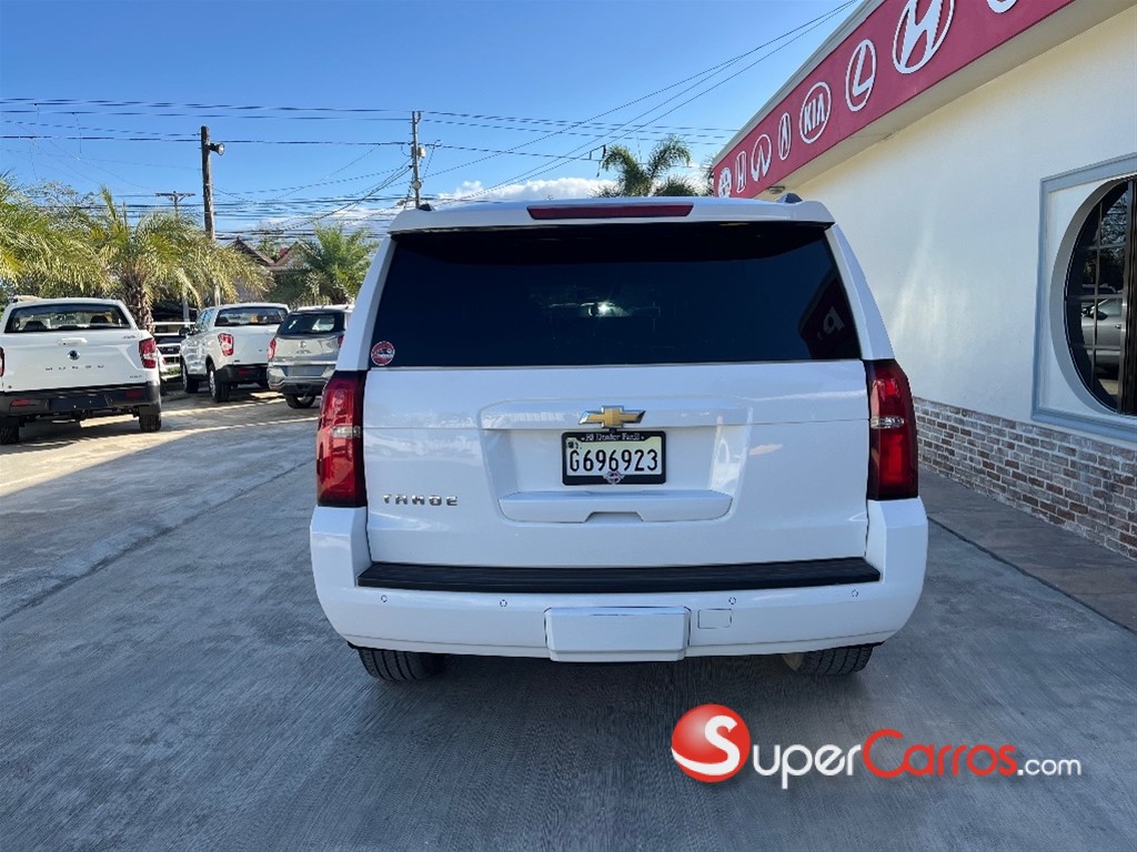 2015 Chevrolet Tahoe LT — foto 4 / 10